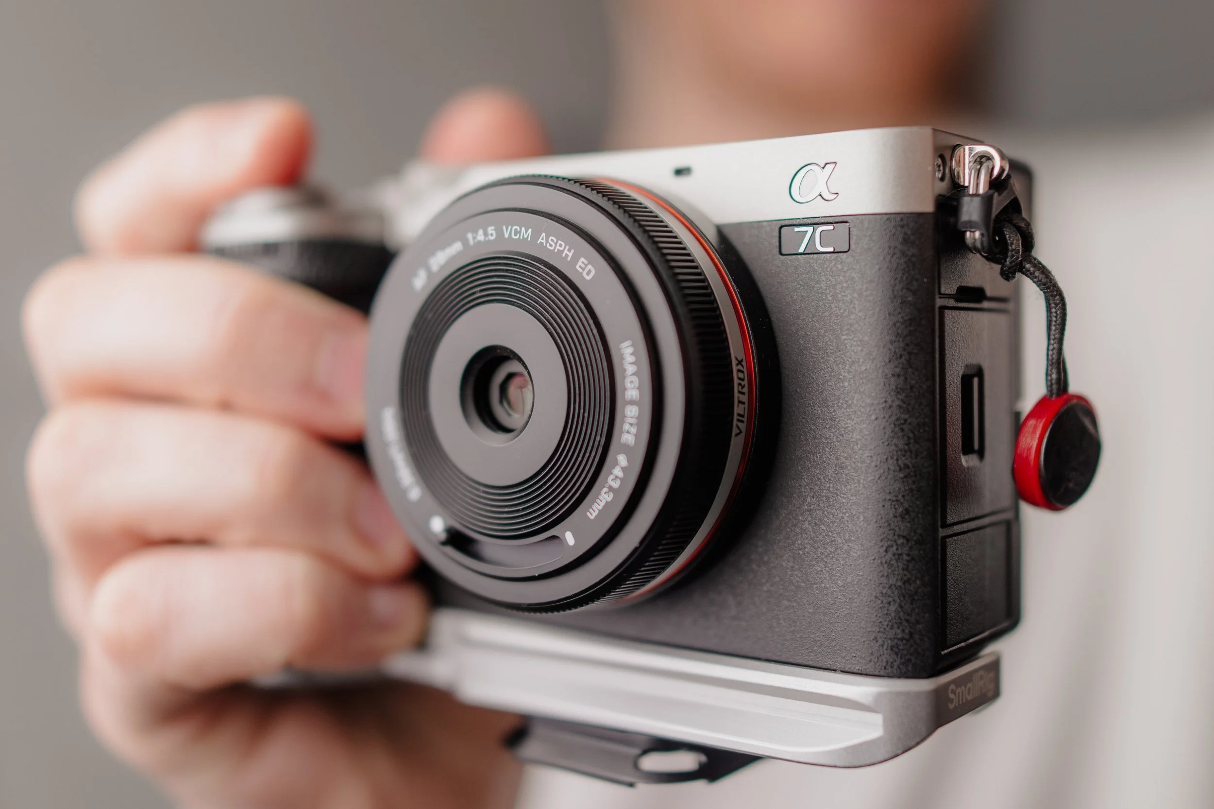 【美品｜アクセサリ多数】LUMIX S9 + VILTROX 28mm F4.5 Viltrox 28mm F/4.5 Pancake Lens Review — George Holden